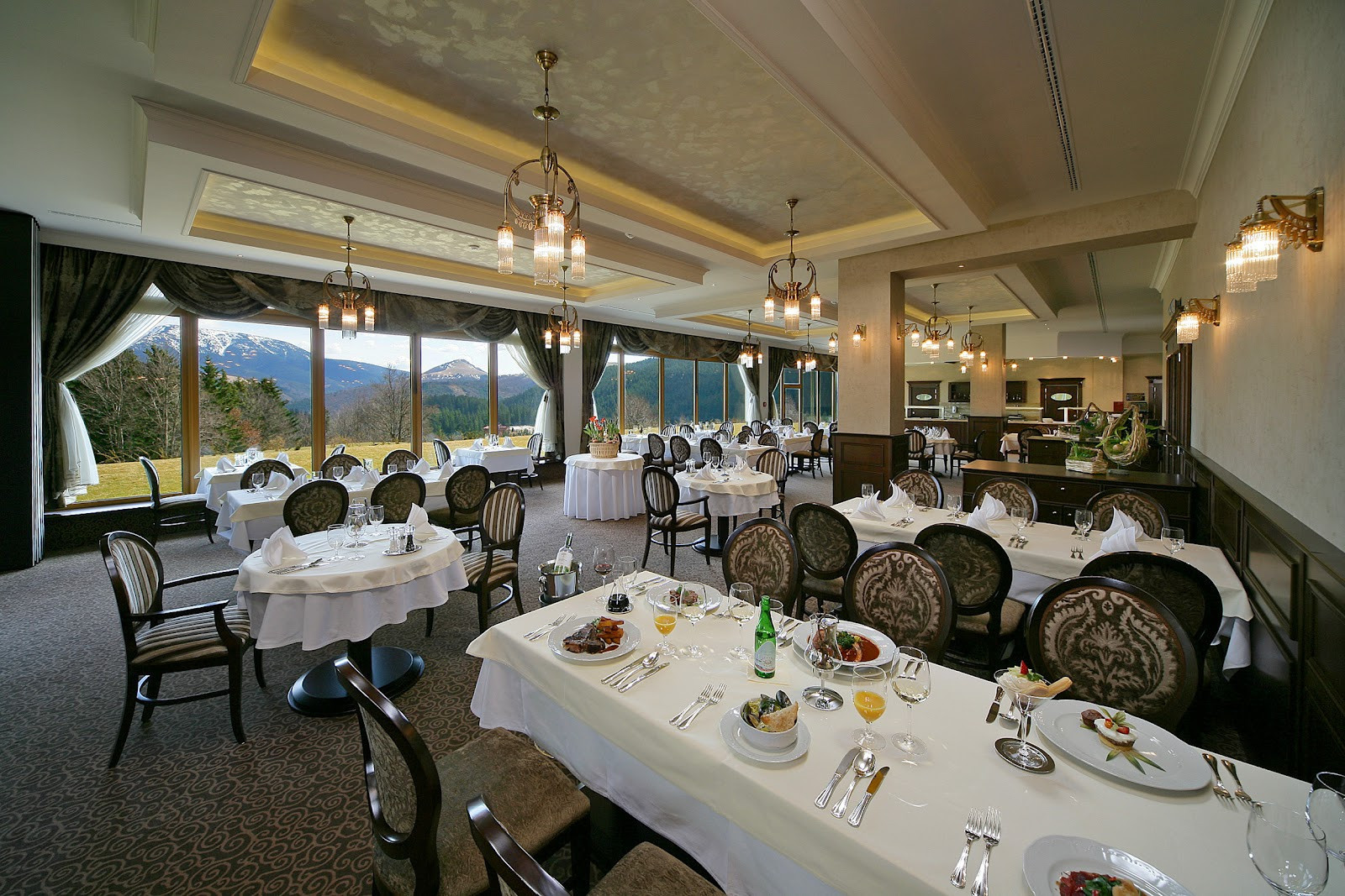 Grand Restaurant RESIDENCE HOTEL****