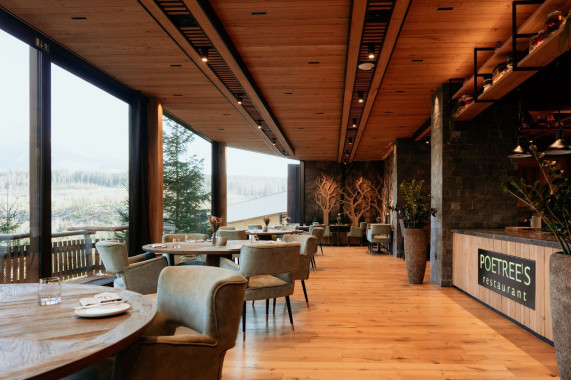 POETREEߴS restaurant