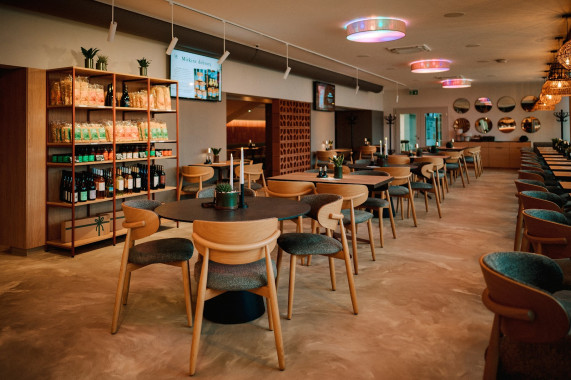 VOYAGE Cuisine & Café