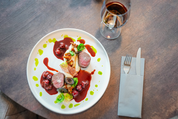 Spitz restaurant & bar